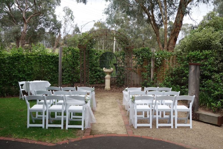 Melbourne Wedding Lakeside Garden Ceremony Ballara